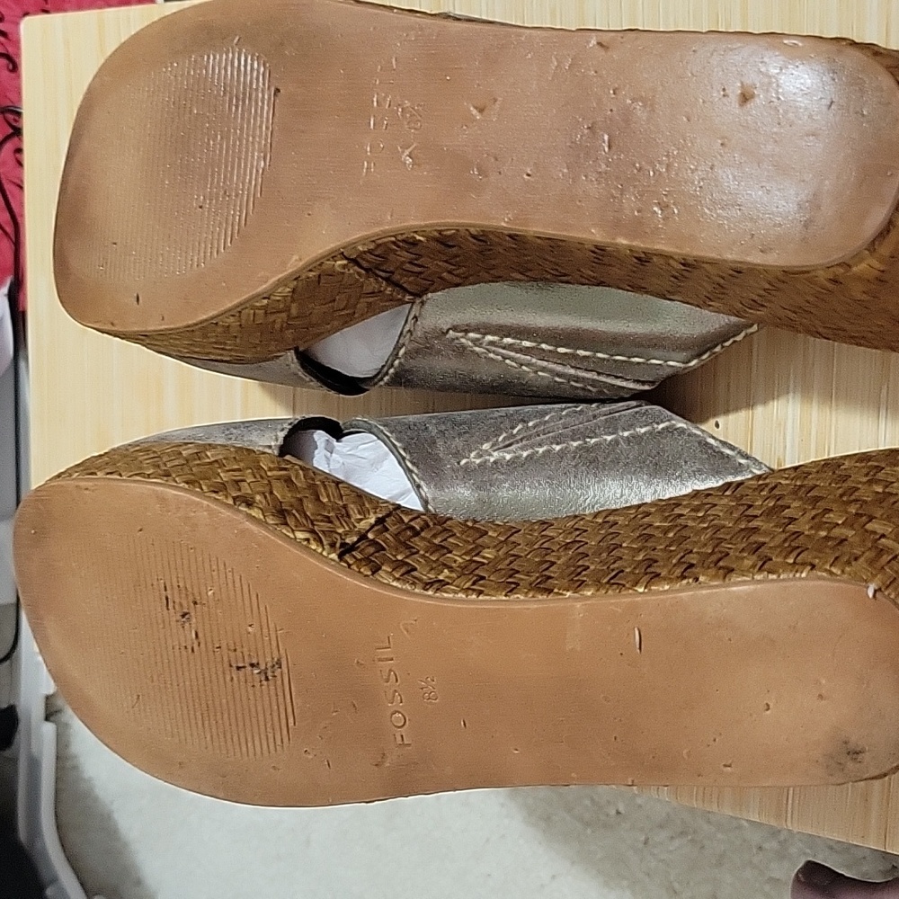 Fossil Maddox Wedge Heels sandals antique gold Sz 8.5 - Picture 5 of 5
